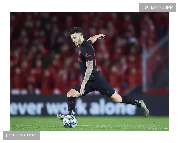 格拉纳达战术大调整，状态回暖迎新赛季转机