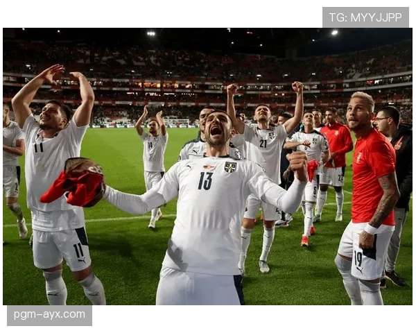 格里马尔多西班牙首秀表现稳健，攻防两端展现竞争力