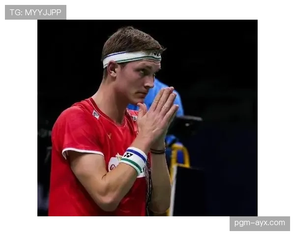 安赛龙训练完直接啃鸡腿？这自律人设崩得我措手不及